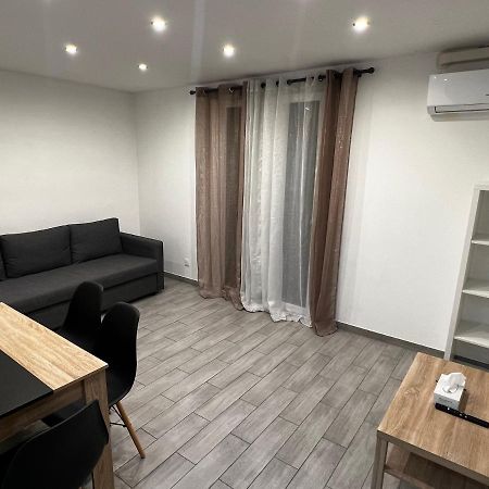 Superbe T3 Climatise Avec Balcon Parking Public Gratuit Marseille Exterior photo