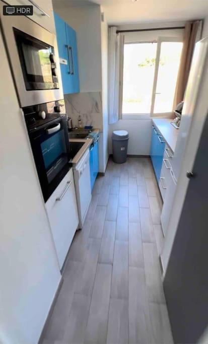 Superbe T3 Climatise Avec Balcon Parking Public Gratuit Marseille Exterior photo